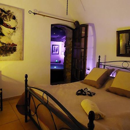 Chambre Love Romantique Avec Spa Privee Calvi  Bagian luar foto