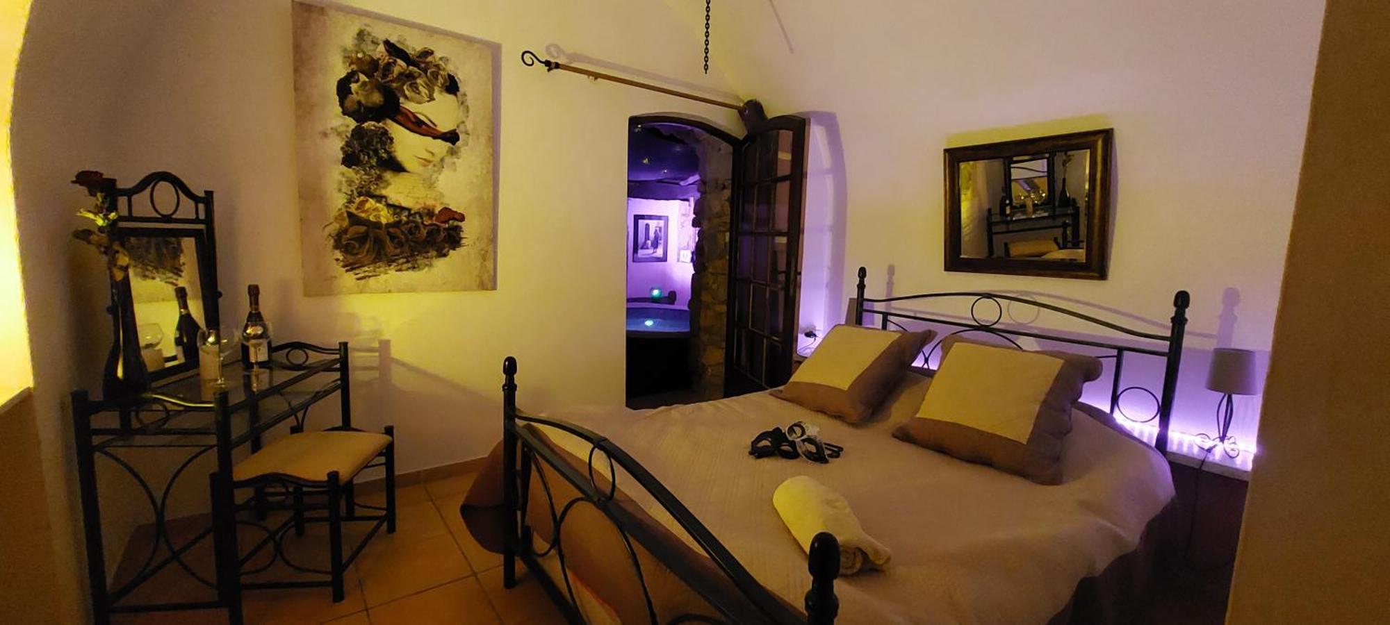 Chambre Love Romantique Avec Spa Privee Calvi  Bagian luar foto